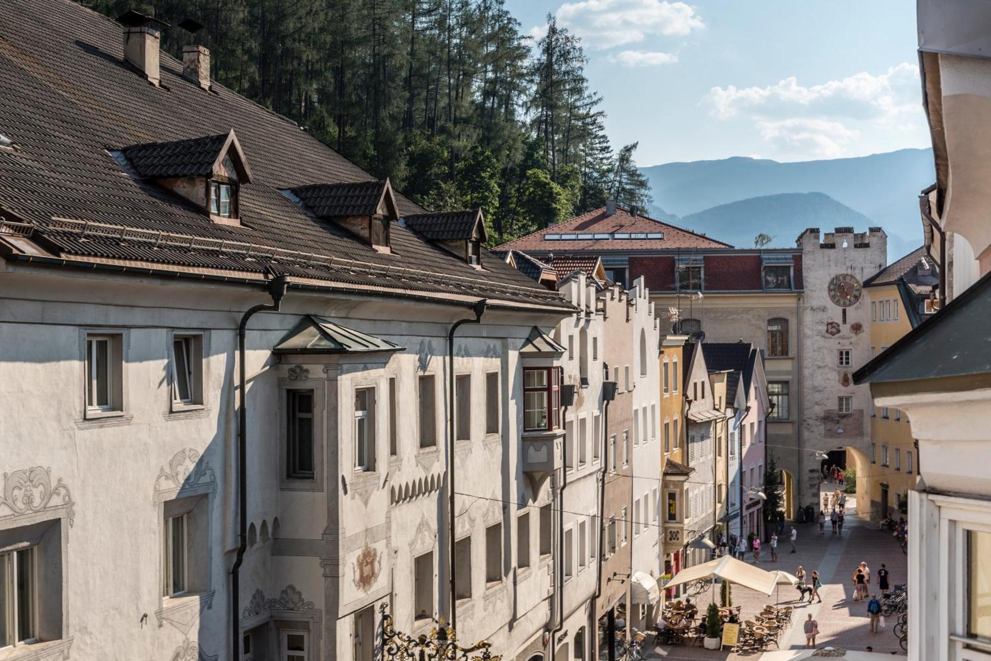 Hotel Post Alpine Cityflair Brunico Luaran gambar